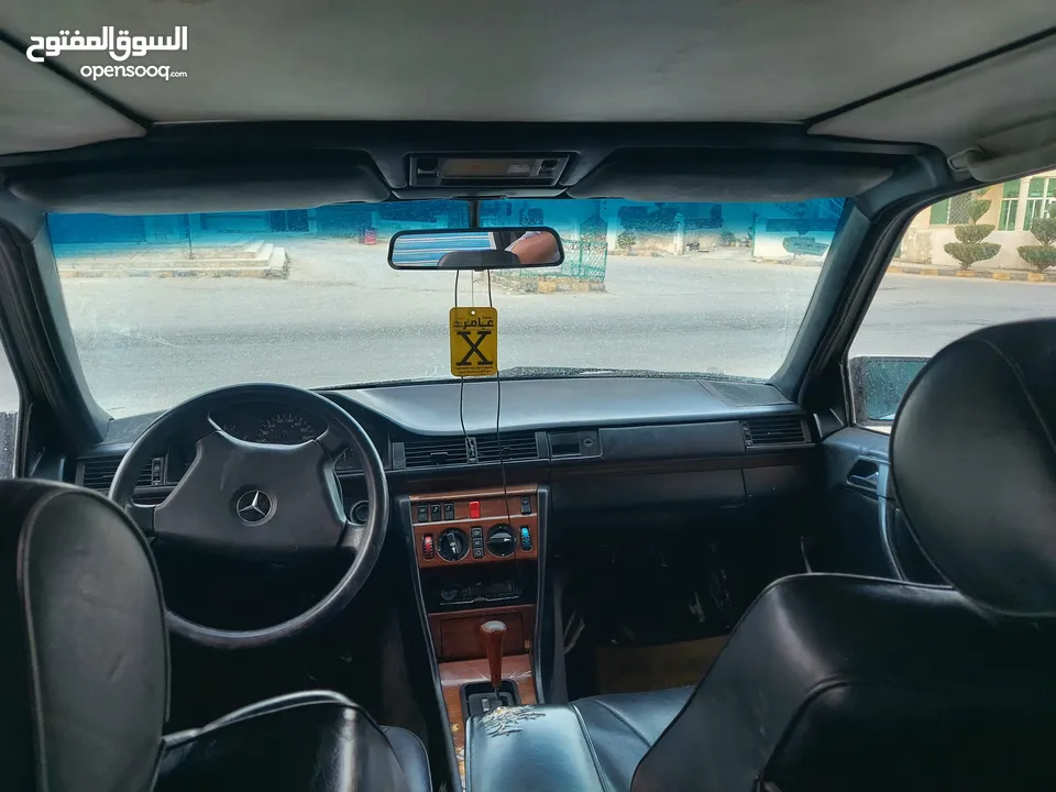 للبيع  E200 Mercedes