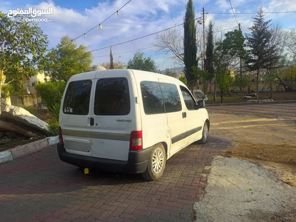 بيجو بارتنر 2007 متور 1600 جديد   جير عادي غرفة ممتازة