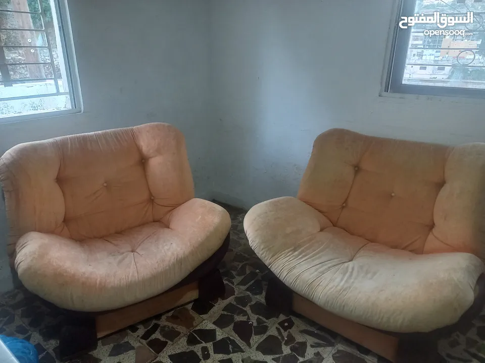طقم كنب حالة جيده جدا