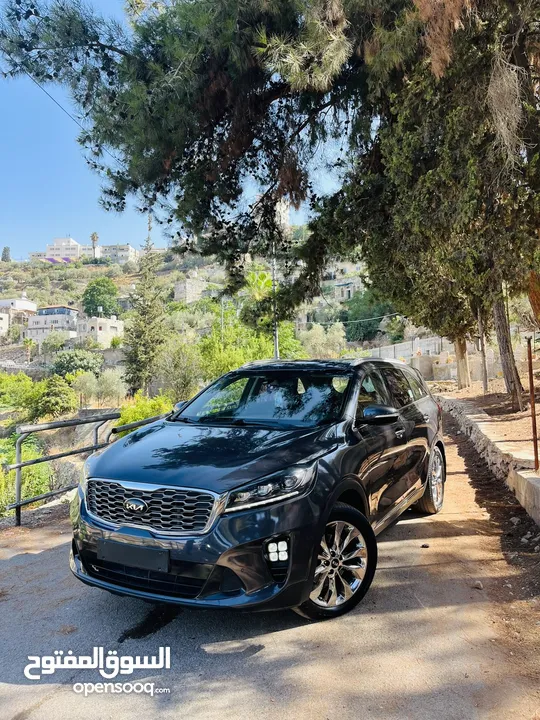 كيا سورنتو4X4 فل فل فل ما عدا الفتحة فقط  امكانية البيع دفعة وشيكات