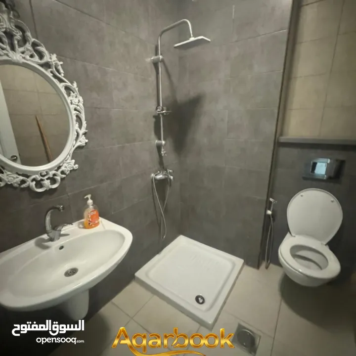 شقة مميزة مفروشة للايجار في عين منجد