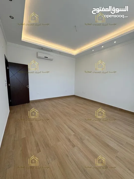 شقة طابقية - لم تسكن - ضاحية الأمير راشد - 4نوم ماستر - 450م - بإطلالــــه - قرب الخدمات العامة