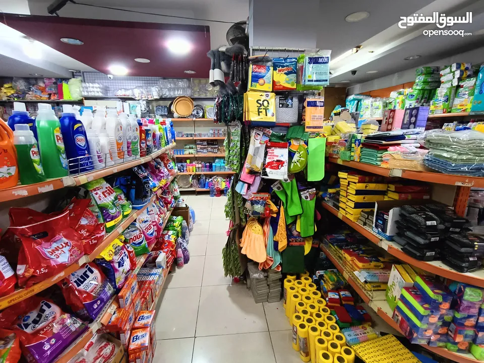 محل تجاري للبيع لعدم التفرغ،،