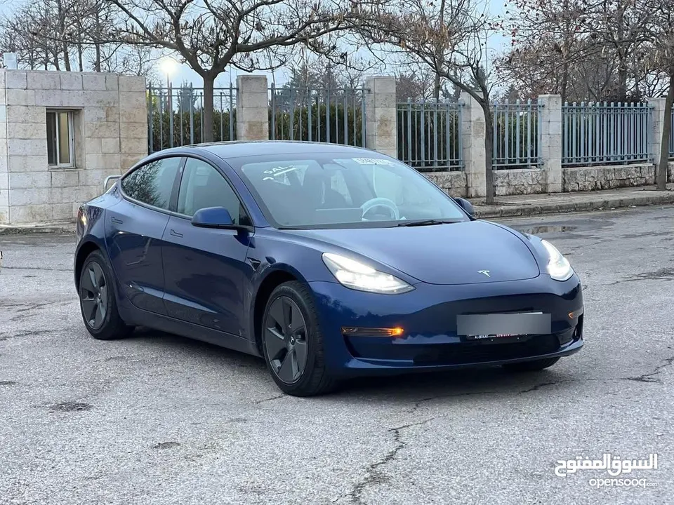 Tesla model 3 2023