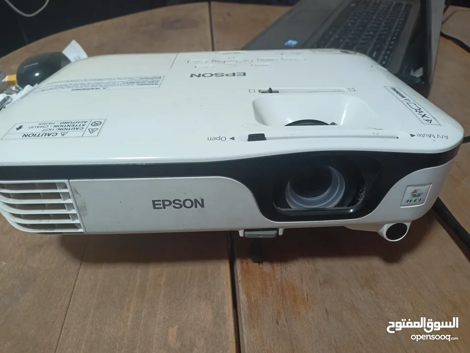 Projector Epson EB-X14 + Remote + Bag