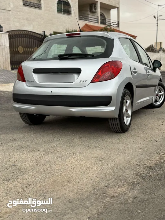 بيجو 207 موديل 2009 السيارة ماشاء الله مش ناقصها برغي كوشوك جديد بطارية جديدة هيئة جديدة فحص 3 جيد