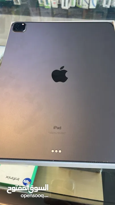 iPad Pro 5th generationبحالة ممتازة جدا