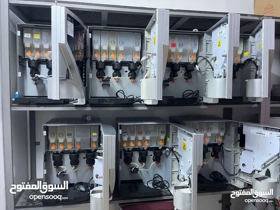 ماكنة نسكافيه ايطالية احترافية مزودة ب شاشة تتش + ماكنة الجيريا + ساينو + ريهاڤندرز