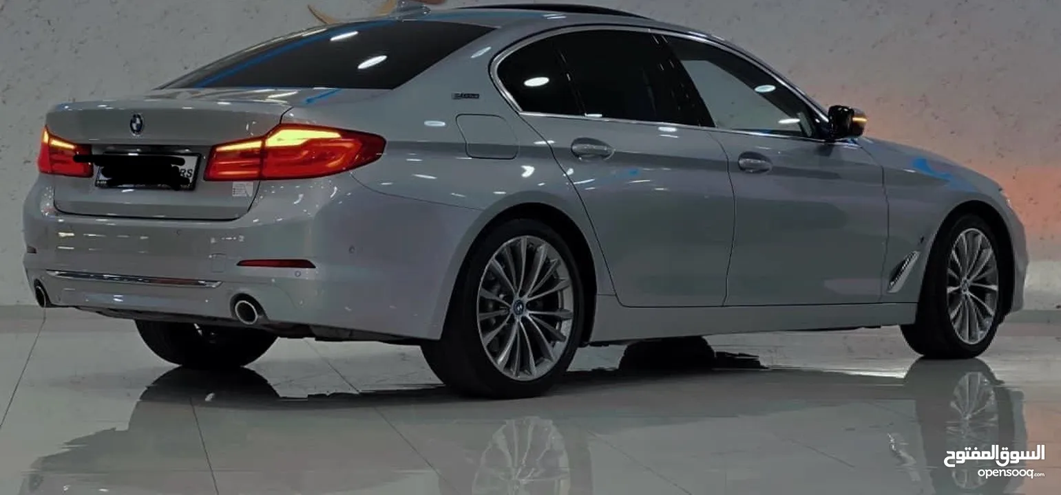 BMW530e2019