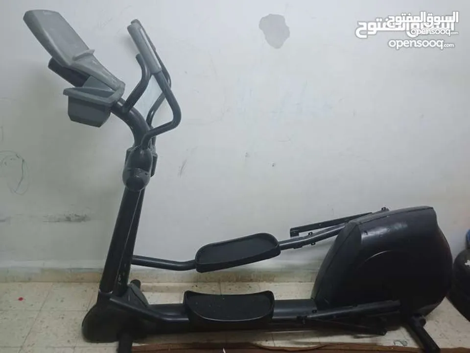 جهاز كروس الغزال لايف فتنس امريكي اصلي للبيع او للبدل مناسب لجميع الاعمار