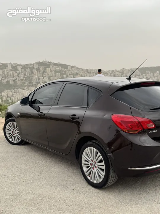 Opel astra j اوبل استرا ج 2013 للبيع على كاش فقط سياره فل فل