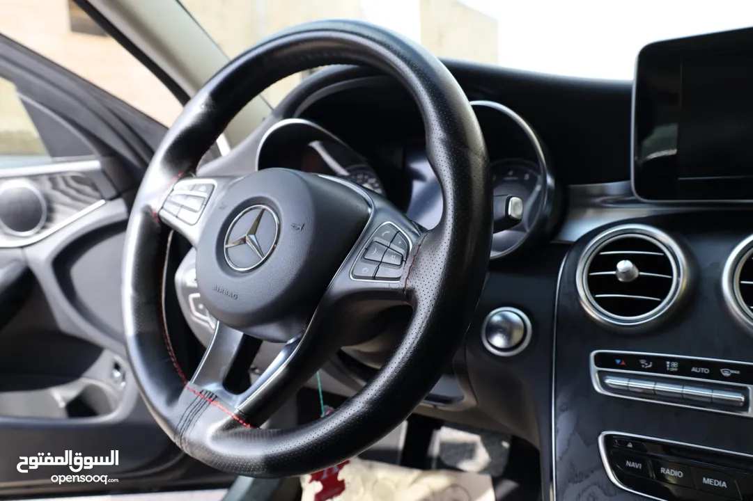 Mercedes C350e 2017 ممشى 33 الف مايل فقط بحالة الوكالة