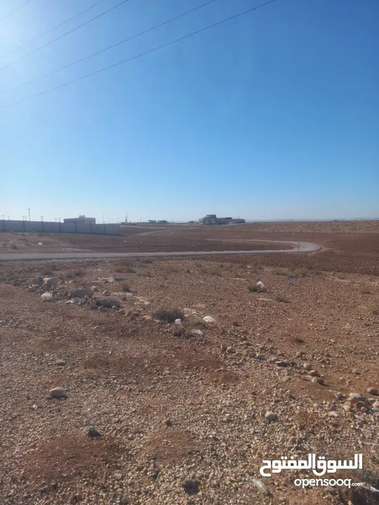 ارض للبيع شرق جامعة العلوم والتكنولوجيا