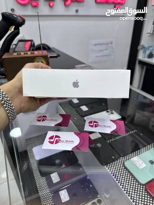 iPad Air 6 Generation (11-insh (M2)   wi-fi ايباد اير 6  معالج M2 جديد مسكر كفالة الشرق الاوسط سنة