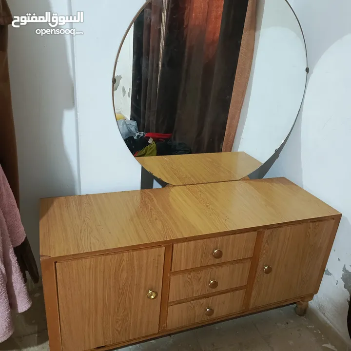 غرفة نوم كامله بحاله جيده