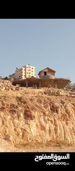 ارض مع منزل عظم للبيع في دار صلاح