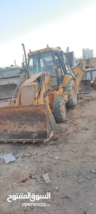 يوجد جميع القطع  جي سي بي   يوجد قطع باكو كتربلر      يوجد جميع قطع لودر 950 c   930    920 كتربلر