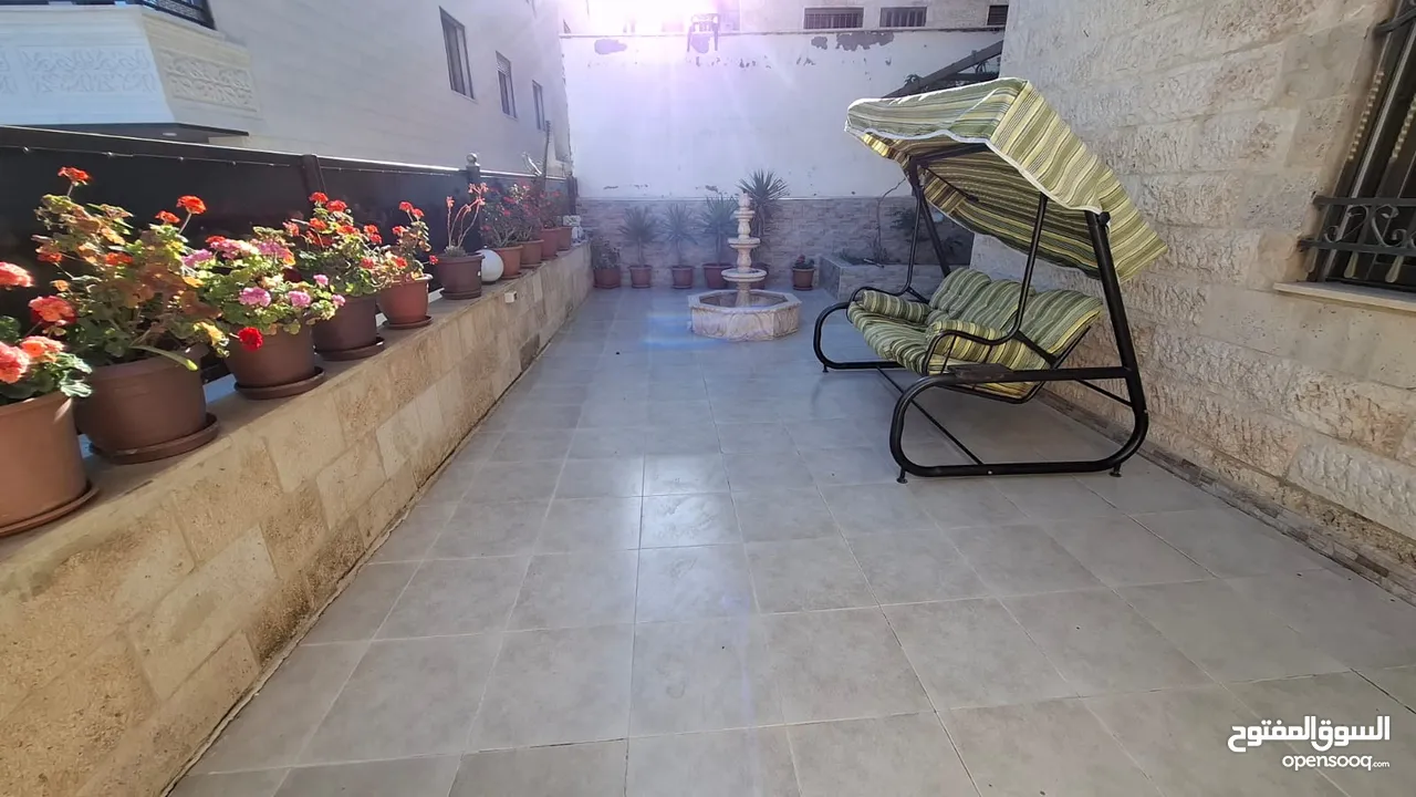 شقة ارضية فاخرة للبيع