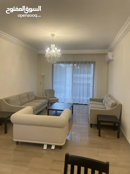 شقة طابق اول بموقع جدا مميز  في ارقى احياء - عبدون - على الاطلاق ثلاث غرف نوم (ID#: 6945)