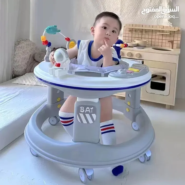 سرير السفر القابل للطي مع طاولة تغيير الحفاضات – الأمان والراحة في كل رحلة مع Island Toys