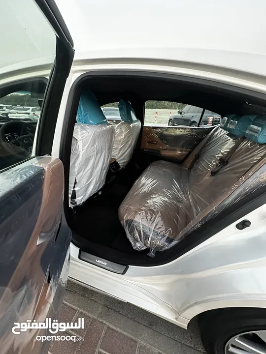 لكزس 2021 خليجي لون ابيض لون داجل جملي فتحه بصمه مثبت تحكم رنكات شاشي كامرا ستاره بصمه رقم واحد