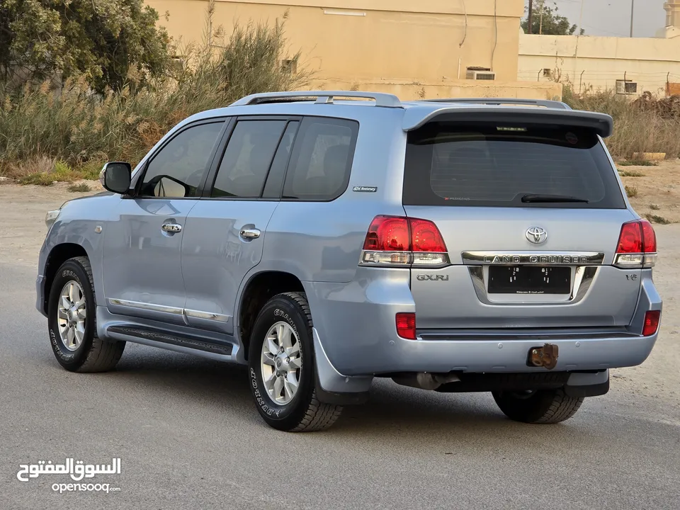 Land cruiser GXR V6 GCC 2011 price 74,000 AED