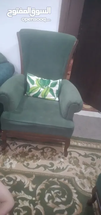طقم كنب مستعمل نظيف جدا بحاله الوكاله