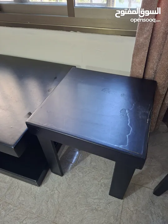 طاولة وسط مع جرار خاص و طاولتان جانبيتان