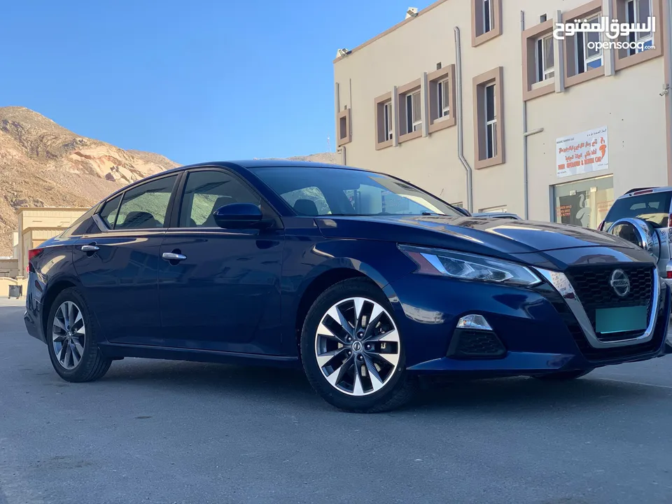 V Neat Nissan Altima-s 2020 for Sale