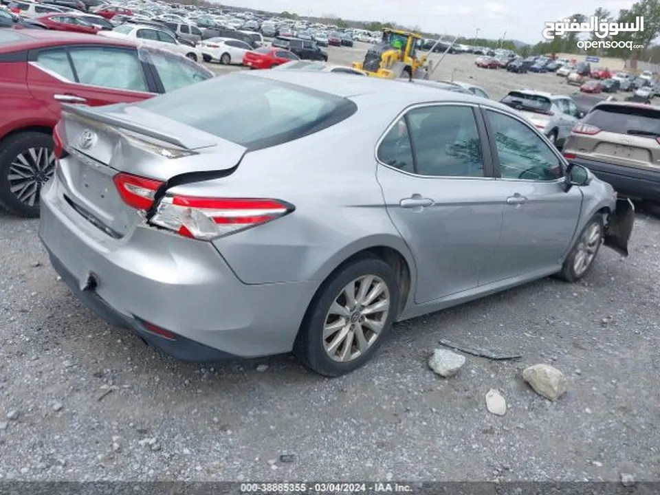 الوصول قريبا 2018 TOYOTA CAMRY LE وارد امريكا آوراق جمارك البيع بالحادث