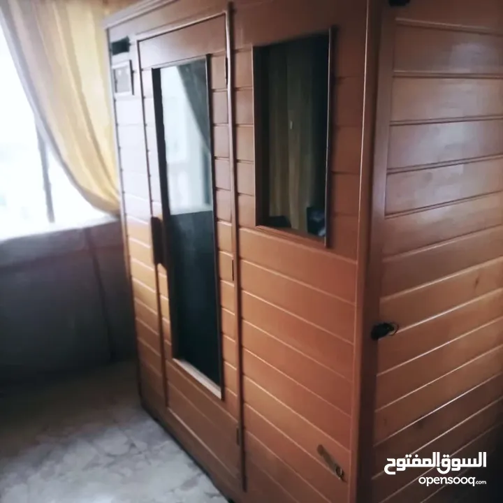 للبيع ساونا شبه جديدة لم تستعمل كثيرا  For sale, a semi-new sauna that has not been used much.