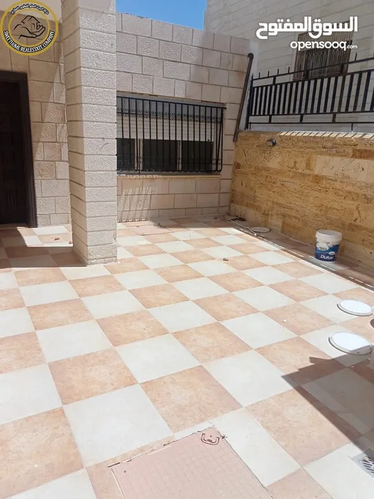 شقة مميزة للبيع في عبدون الشمالي  - خلف المركز العربي 225م مع حديقة وترسات 210م بسعر مغري