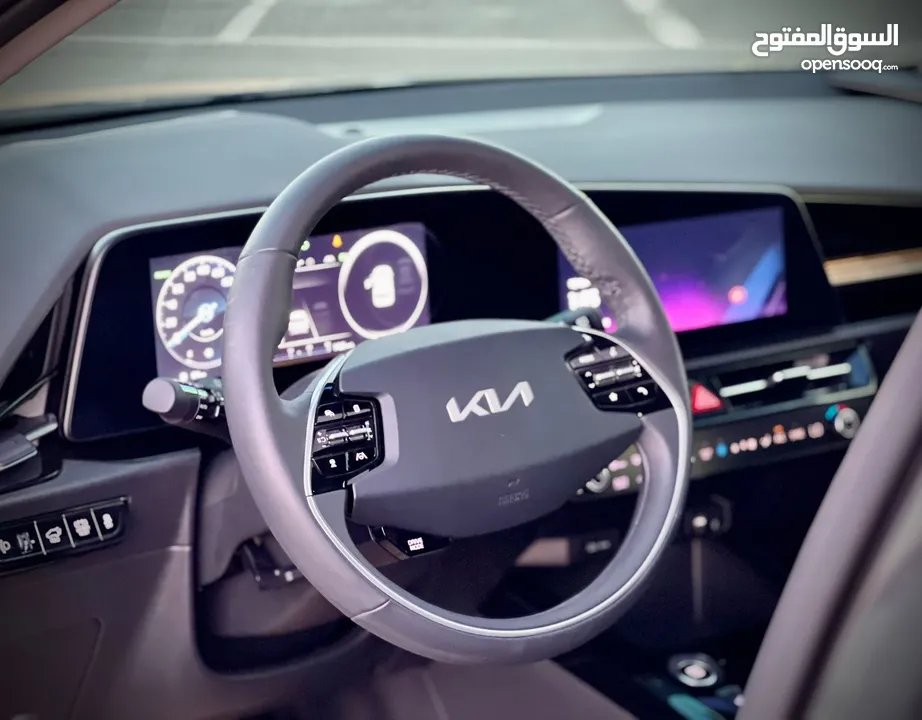 كايا نيرو  هايبرد (بنزين+كهرباء ) فل الفل فتحة سقف  /2022 عداد قليل 18000Km
