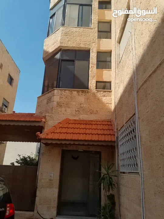 شقه في شميساني للبيع بسعر مناسب