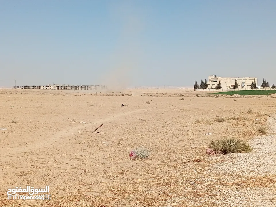 ارض للبيع 810متر بعد جسر المطار مقابل محطة المناصير منطقة شاليهات