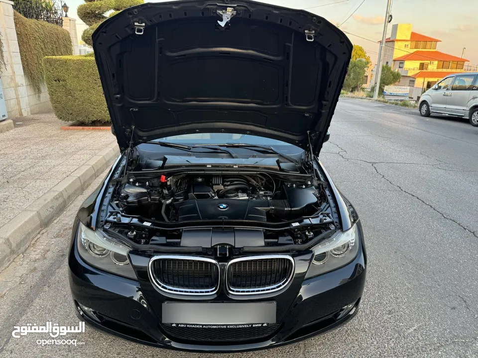 كرت ابيض بحالة الوكاله فحص كامل سيارة ما شاء الله ولا كلمه استخدام شخصي من شركه Bmw