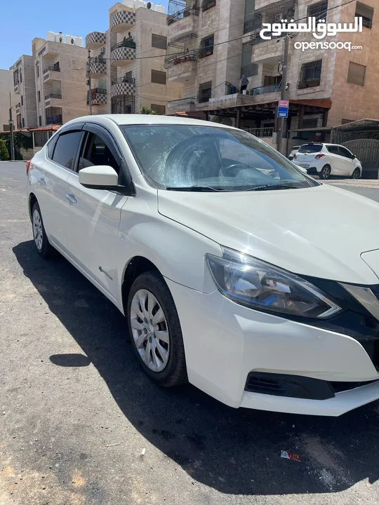 نيسان سيلفي كهربا 2018  بحاله الوكاله استخدام شخصي فقط وبسعر 9600 دينار