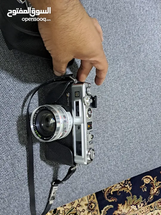 كاميرا نوع ياشيكا أثرية تعود لسبعينيات القرن الماضي
