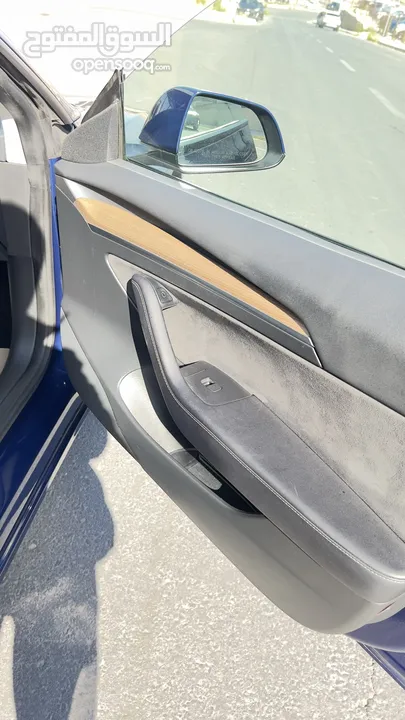 TESLA  MODEL ( 3 ) 2023 فحص اربعه جيد اوتوسكور كحلي داخلي اسود ممشى قليل  b+
