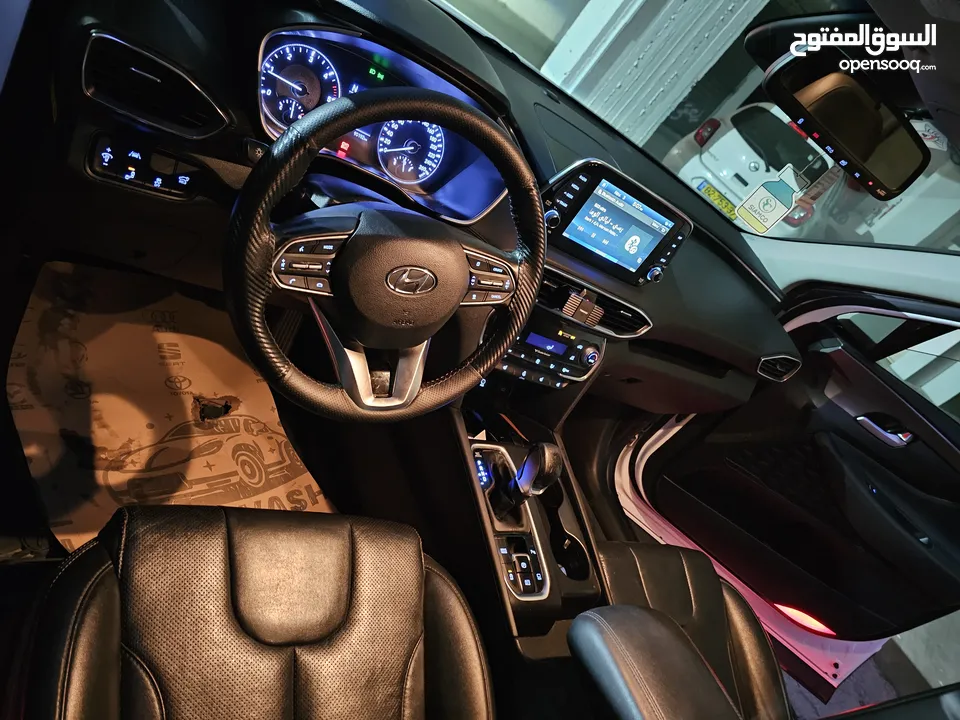 هونداي سنتافيه 2020 ترخيص 19 للبيع. 7 ركاب اصل .عداد قليل