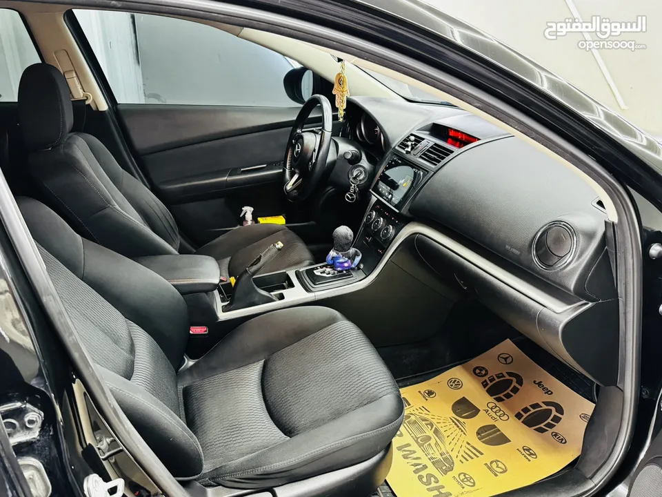 Zoom Mazda 6