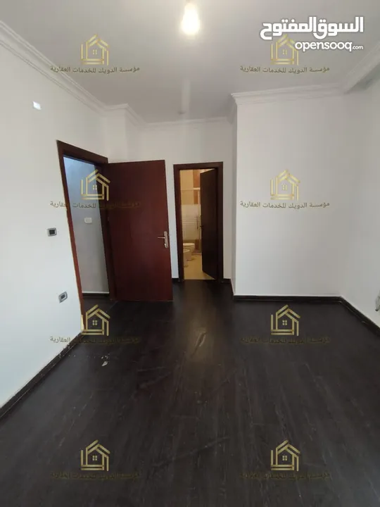 شقة مع روف منفصل بإطلالــــه مميزة