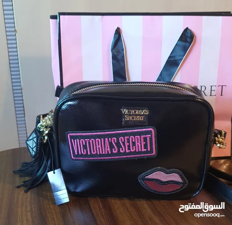 فيكتوريا سيكريت شنطة كتف وخصر Victoria's Secret Crossbody Bag-Belt Bag