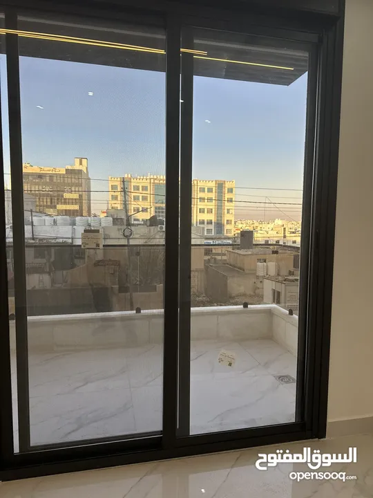 شقق فاخره بمساحة 165-210 بتشطيب عصري وحديث  وأسعار تفضيلية