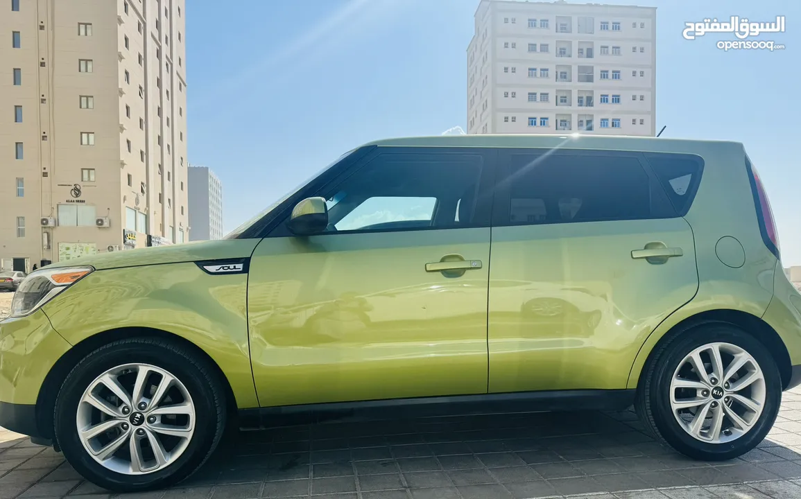 Automatic KIA Soul 2017, Very Clean & only used 2 months in Oman, you don’t need any expense