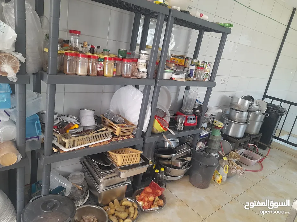 مطعم مع تجهيزاته للبيع في الجندويل - البيادر