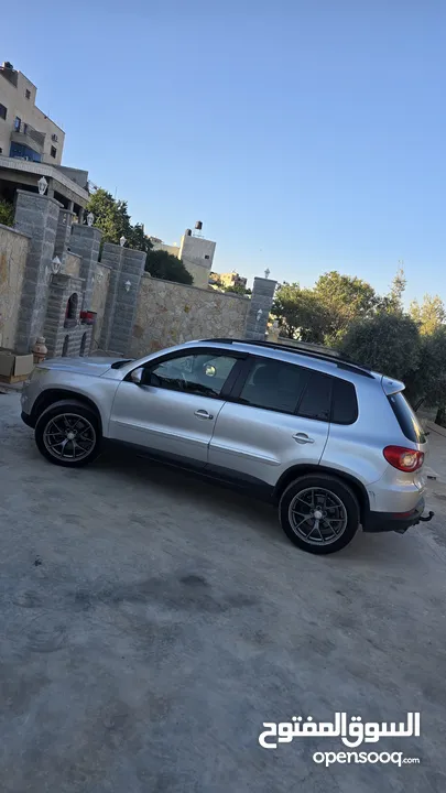 فولكسفاجن تيجوان سولار 4×4 فل اضافات