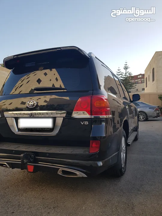 2014 Toyota Land Cruiser GXR  محرك V8 بسعة 4600 صيانة كاملة بالمركزية