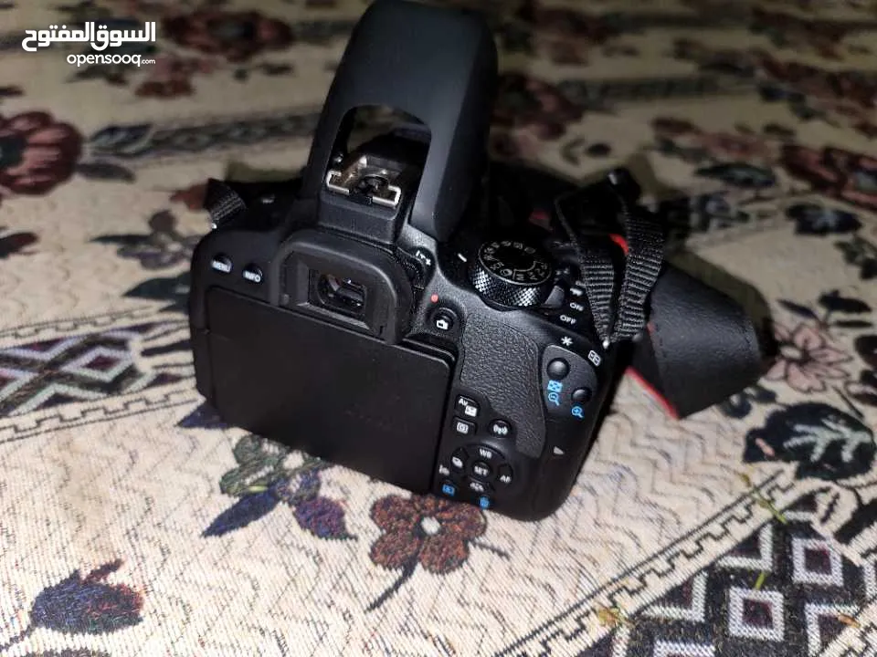 كاميرا كانون EOS D800 شبه جديد، مستخدم 100 صورة فقط للبيع في صنعاء
