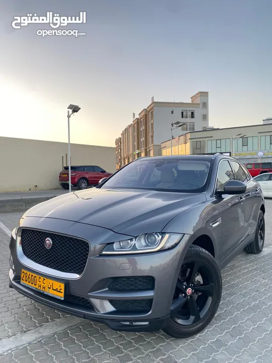 جاكوار F Pace خليجي بدون حوادث مع صيانه كامله بالوكالة